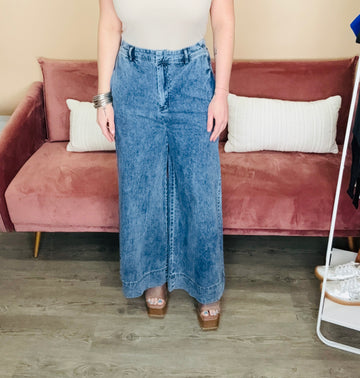 Wide Leg Trouser